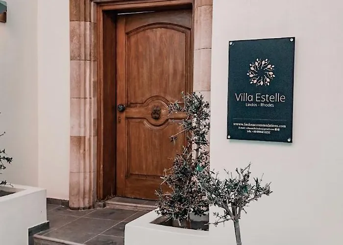 Estelle Daire Líndos